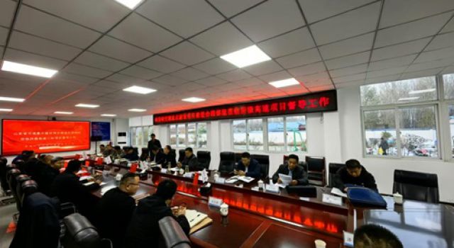 省交通重點建設(shè)項目推進(jìn)辦西部組到濟微高速督導(dǎo)檢查